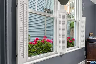 370 Undercliff Ave, Edgewater, NJ 07020 - Photo 20