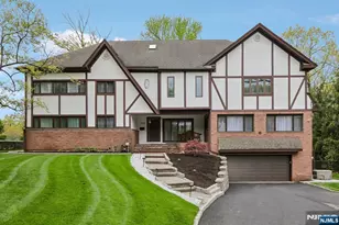 536 Illingworth Ave, Englewood, NJ 07631 - Photo 2