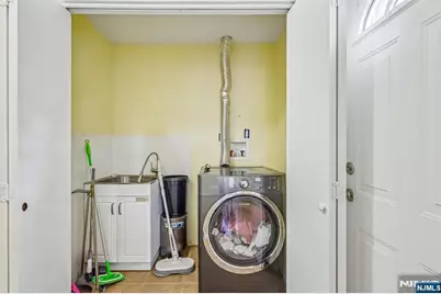 335 19th Avenue, Paterson, NJ 07504 - Photo 14
