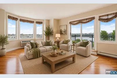 6210 City Place, Edgewater, NJ 07020 - Photo 2