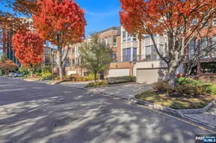 55 Victoria Pl, Fort Lee, NJ 07024 - Photo 44