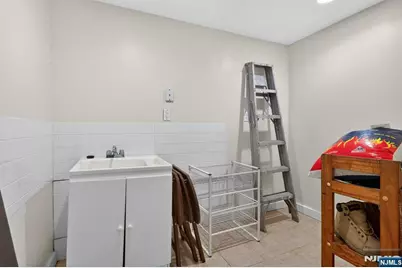 176 Boyd Avenue, Jersey City, NJ 07304 - Photo 38