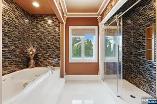 27 Mountainwood Ct, Totowa, NJ 07512 - Photo 24