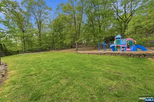 27 Mountainwood Ct, Totowa, NJ 07512 - Photo 48