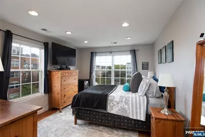 89 Vaughan Drive 824 #824, Newark, NJ 07103 - Photo 20