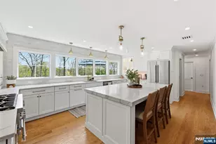 101 Tam O Shanter Dr, Mahwah, NJ 07430 - Photo 12