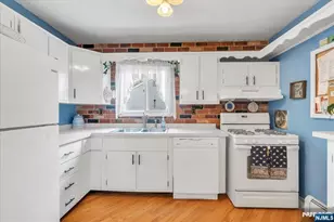 39 Post Brook Rd, West Milford, NJ 07480 - Photo 10