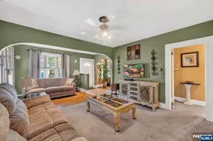 70 Franklin St, Little Ferry, NJ 07643 - Photo 10