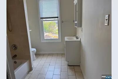 45 Ogden Street, Newark, NJ 07104 - Photo 20
