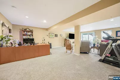 110 Warbler Drive, Wayne, NJ 07470 - Photo 26