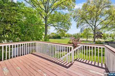 124 Crain Road, Paramus, NJ 07652 - Photo 40