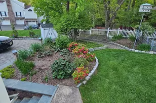309 Paul Ct, Wyckoff Township, NJ 07481 - Photo 2