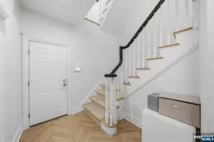 900 Heights Ln, Tenafly, NJ 07670 - Photo 4