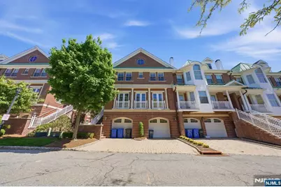900 Heights Lane, Tenafly, NJ 07670 - Photo 2