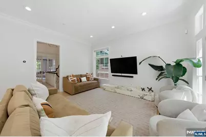 900 Heights Lane, Tenafly, NJ 07670 - Photo 22