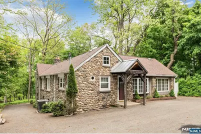 157 Chestnut Ridge Road, Montvale, NJ 07645 - Photo 2