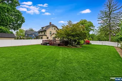 43 Macopin Avenue, Montclair, NJ 07043 - Photo 36