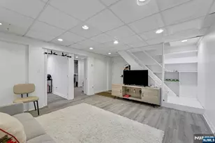 154 Spring Valley Rd, Park Ridge, NJ 07656 - Photo 26