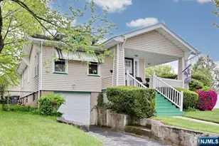 35 Demarest Ave, Bergenfield, NJ 07621 - Photo 38