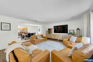 69 Thiem Ave, Rochelle Park Township, NJ 07662 - Photo 8