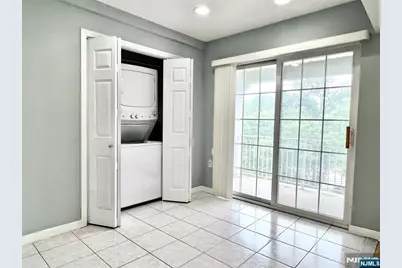 547 Gorge Road 4B #4B, Cliffside Park, NJ 07010 - Photo 12