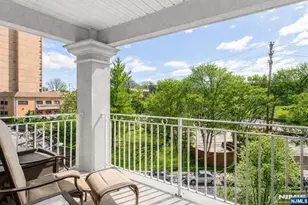 547 Gorge Road 4B, Cliffside Park, NJ 07010 - Photo 2