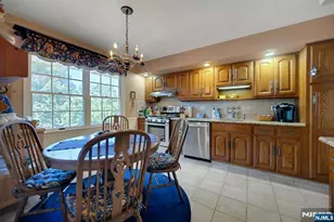 32 Tuscarora Dr, Oakland, NJ 07436 - Photo 20