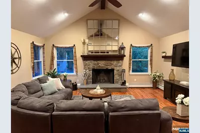 408 Bergen Boulevard, Oradell, NJ 07649 - Photo 22