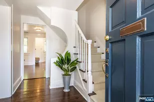 582 Highland Ave, Montclair, NJ 07043 - Photo 4