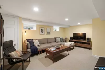 2 Lloyd Place, Belleville, NJ 07109 - Photo 14