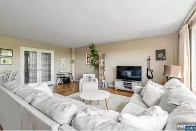 2352 Linwood Avenue 6C #6C, Fort Lee, NJ 07024 - Photo 6