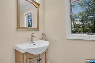309 Windham Ct, Wyckoff Township, NJ 07481 - Photo 18