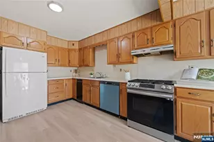 765 Chase Ave, Lyndhurst Township, NJ 07071 - Photo 14