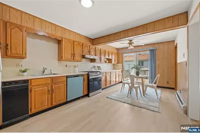 765 Chase Avenue, Lyndhurst Township, NJ 07071 - Photo 12