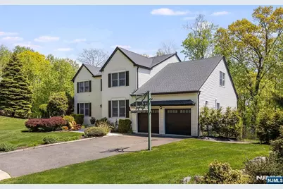 55 Highwood Road, West Orange Township, NJ 07052 - Photo 2