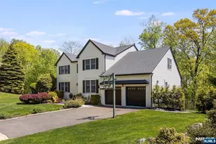 55 Highwood Rd, West Orange Township, NJ 07052 - Photo 2