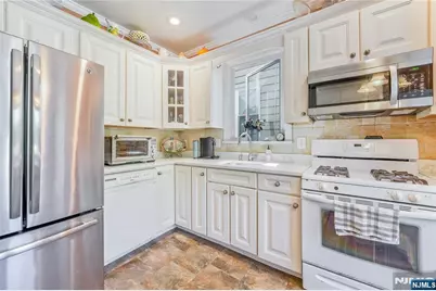 671 Devon Street, Kearny, NJ 07032 - Photo 12