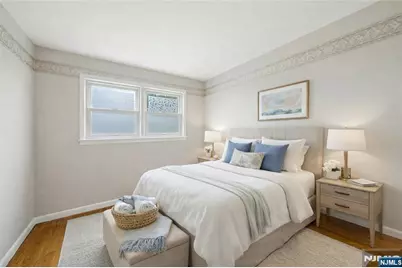 320 W Clinton Avenue, Bergenfield, NJ 07621 - Photo 24
