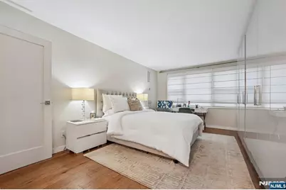 555 North Avenue 1V #1V, Fort Lee, NJ 07024 - Photo 12