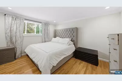 11 Homewood Way, Montclair, NJ 07042 - Photo 24