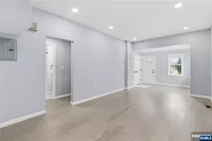 77 Lakeside Ave, Pompton Lakes, NJ 07442 - Photo 10