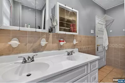 127 Lyons Avenue, Newark, NJ 07112 - Photo 16