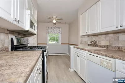 605 Grove Street 2 C #2 C, Clifton, NJ 07013 - Photo 20