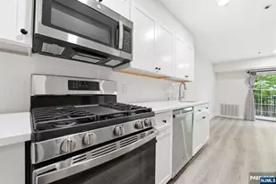 401 Dercole 120, Norwood, NJ 07648 - Photo 8