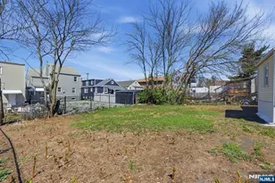 325 Schley St, Newark, NJ 07112 - Photo 36