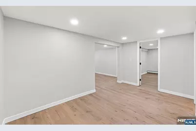 325 Schley Street, Newark, NJ 07112 - Photo 26