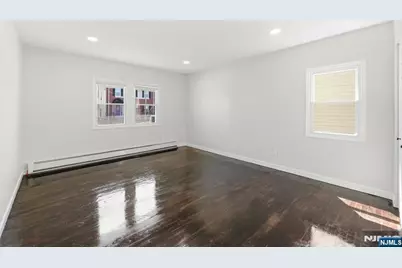 325 Schley Street, Newark, NJ 07112 - Photo 12