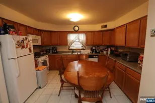 15 Garibaldi Ave, Newark, NJ 07114 - Photo 12