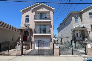 15 Garibaldi Ave, Newark, NJ 07114 - Photo 18