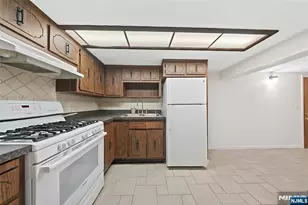 94 Maple, Kearny, NJ 07032 - Photo 16